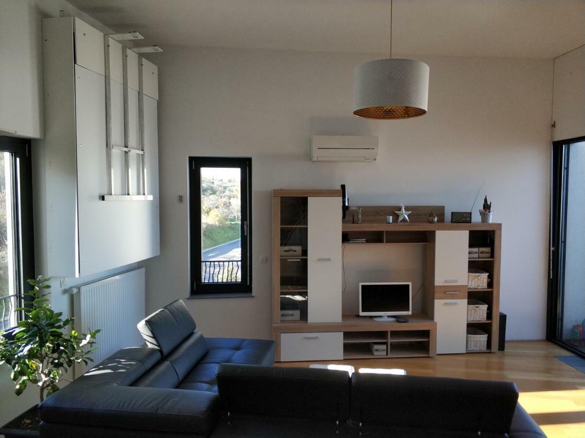 Apartment Morski Cvet Koper Exteriör bild